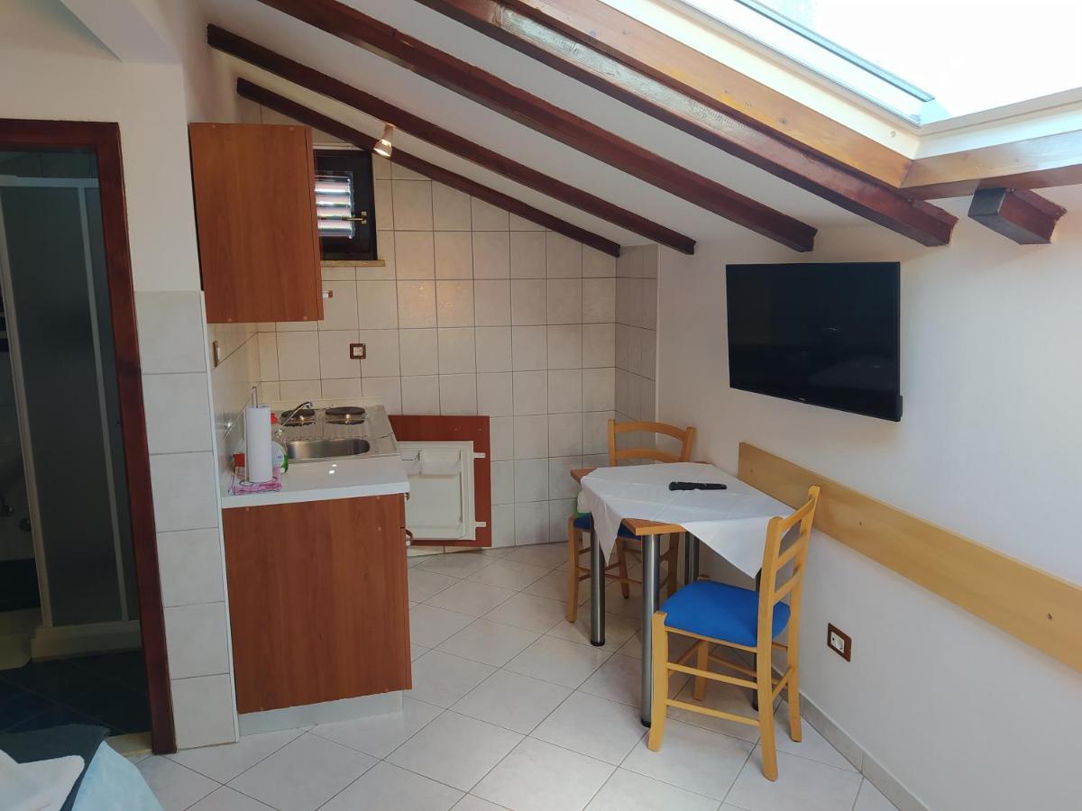 Kolenko Apartment